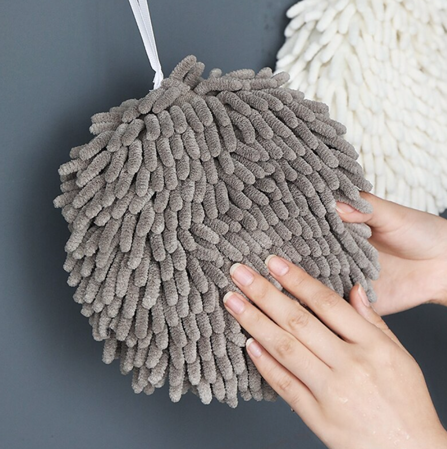 Hanging Towel & Cleaner