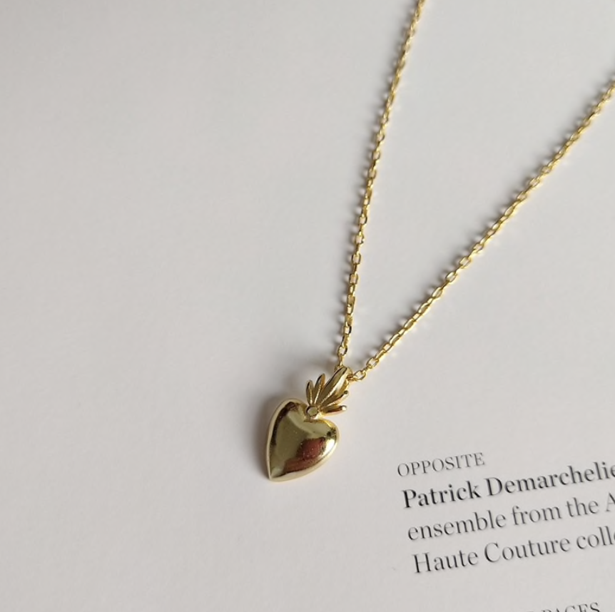 LouLeur Pineapple Hear Necklace