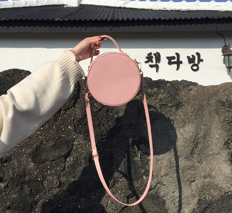 Round Strap Leather Bag
