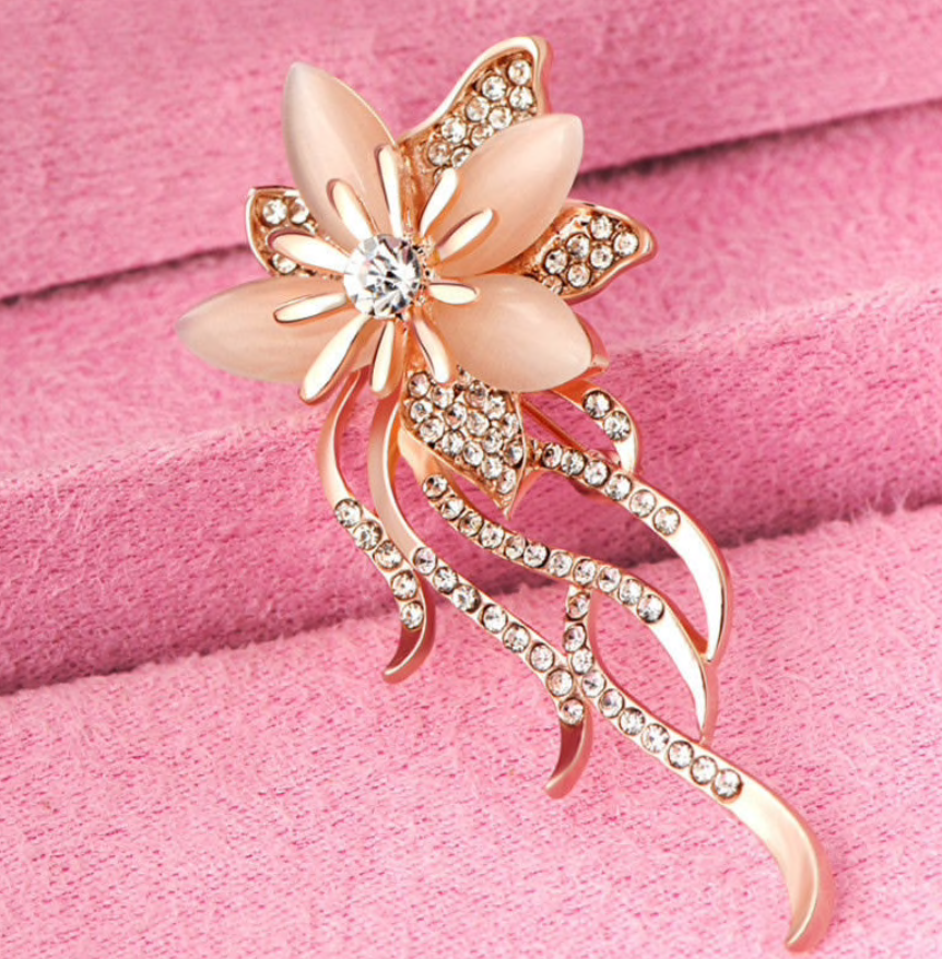 Gold Flower Brooch