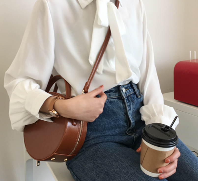 Round Strap Leather Bag